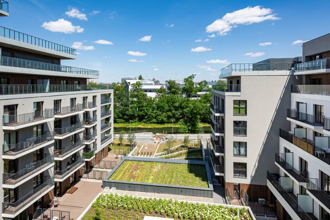 Apartment Walonska With Free Parking Wroclaw By Noclegi Renters Exteriör bild