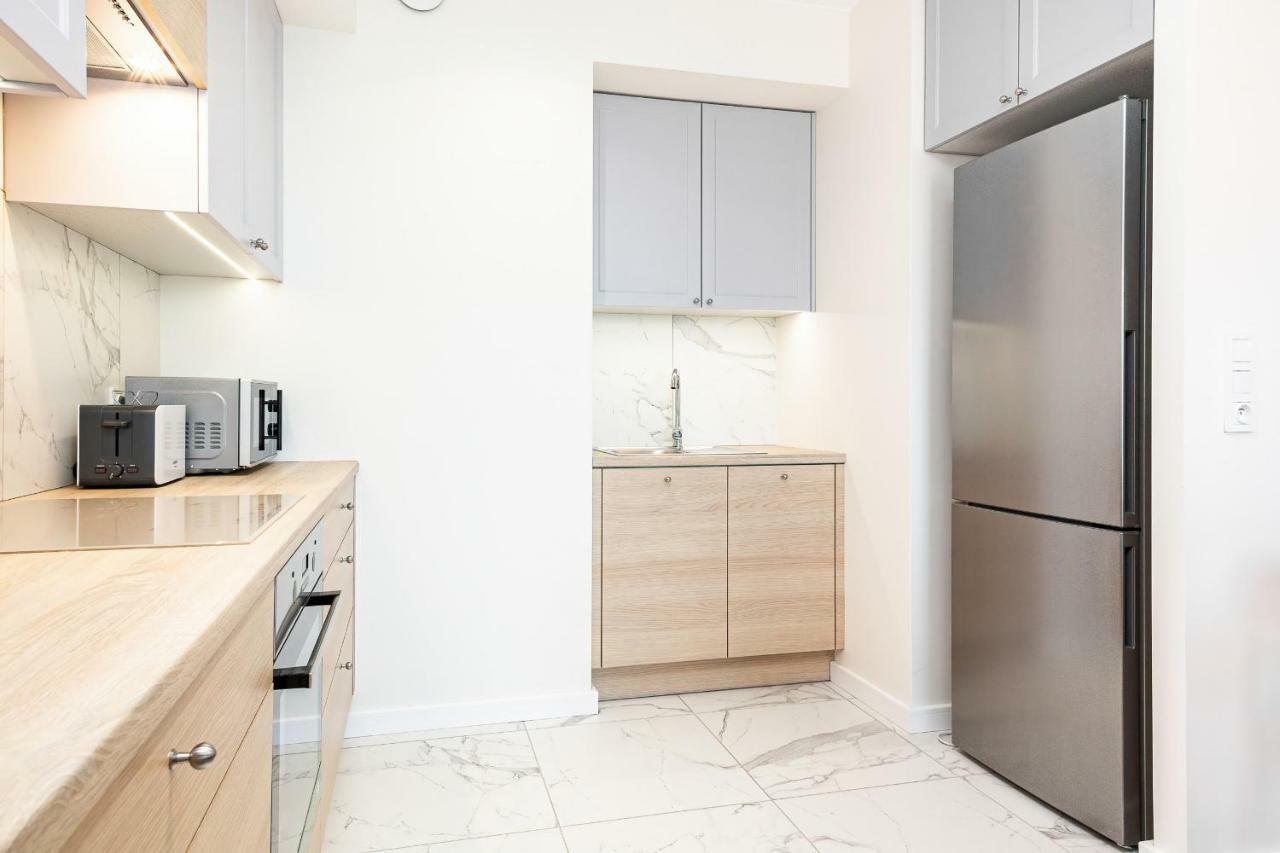 Apartment Walonska With Free Parking Wroclaw By Noclegi Renters Exteriör bild